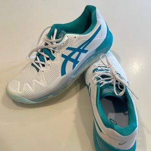 Sz 12 ASICS TENNIS SHOES